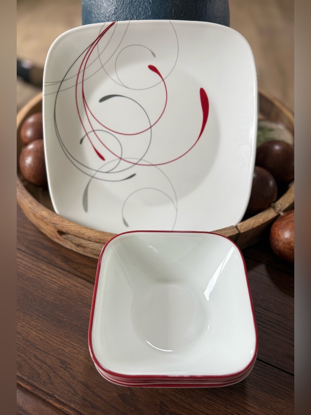 8 CORELLE Square SPLENDOR Lot Dinner Plates Bowls Vitrelle Square Red White Made